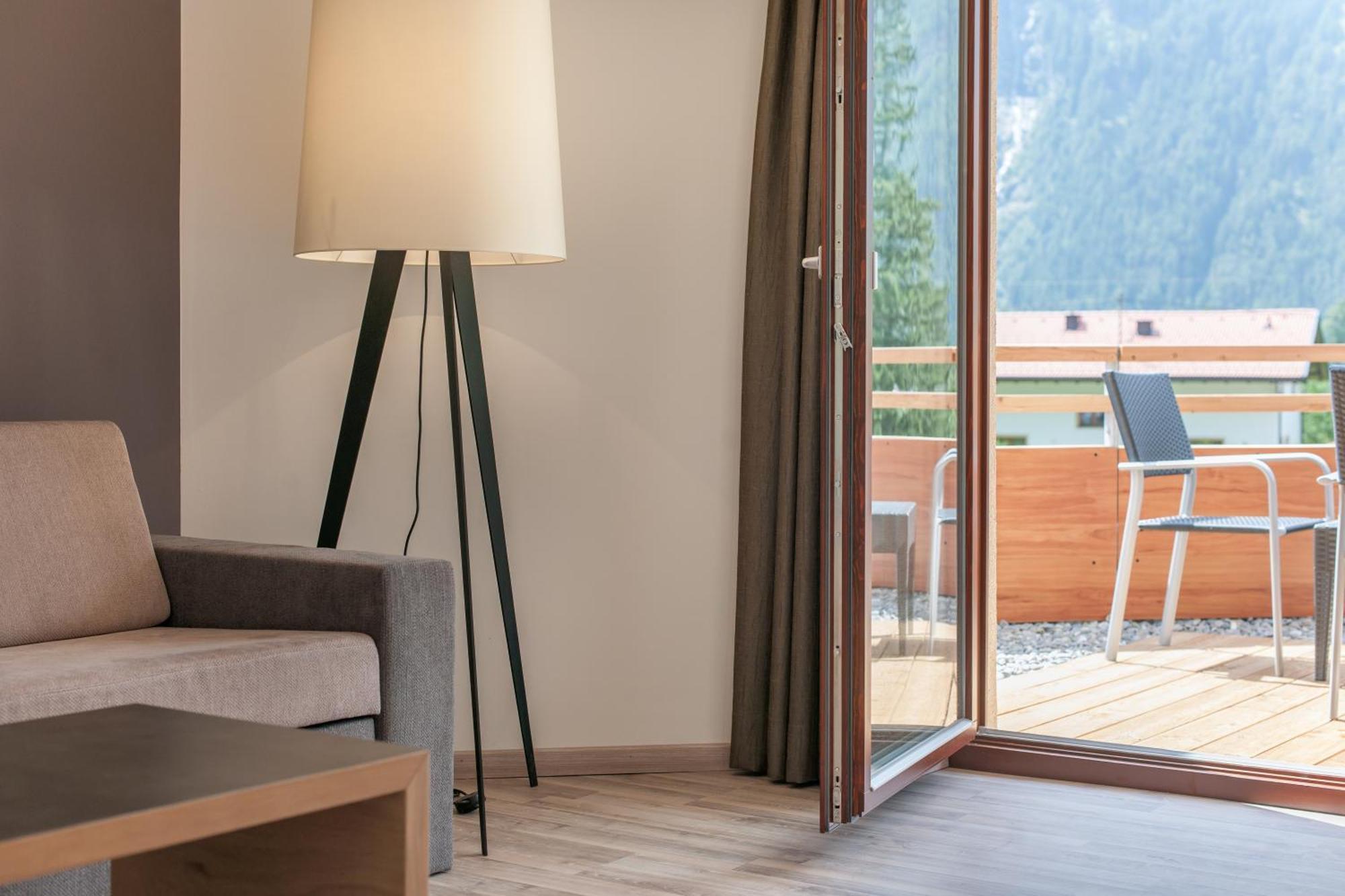 Hotel Bergwelt แลงเงนเฟลด์ ภายนอก รูปภาพ