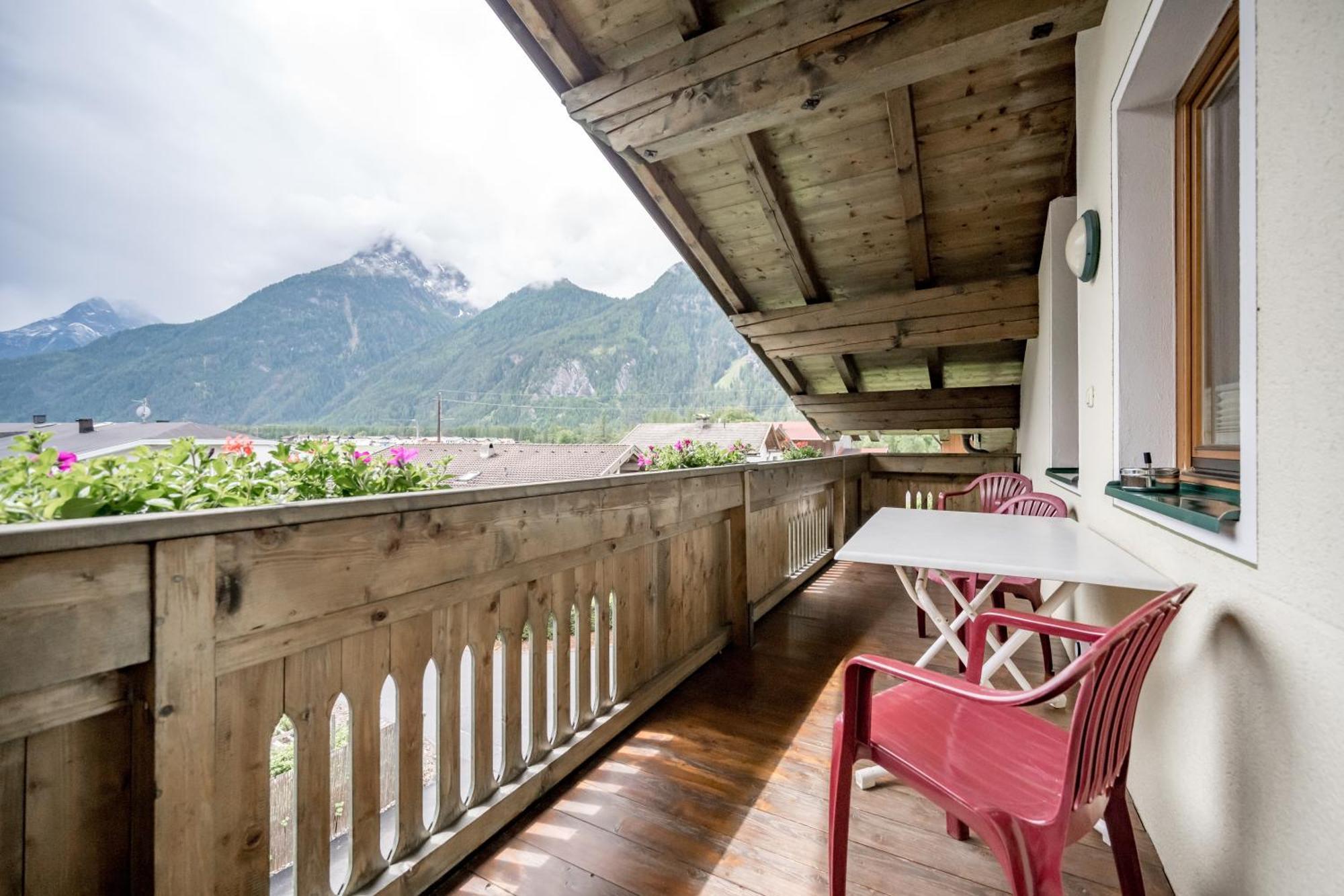 Hotel Bergwelt แลงเงนเฟลด์ ภายนอก รูปภาพ