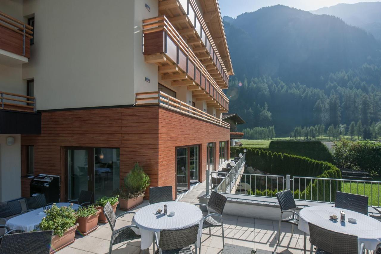Hotel Bergwelt แลงเงนเฟลด์ ภายนอก รูปภาพ